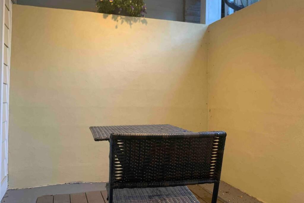 Bougainvillea Villa: Spacious Family With Den * Washington